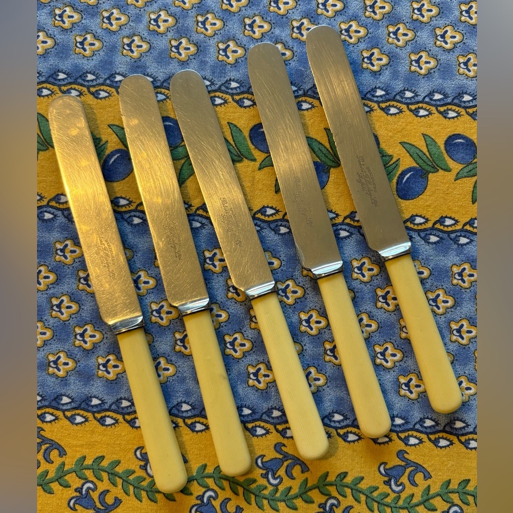 5 (8”) Sheffield Celluloid Knives - Moseley